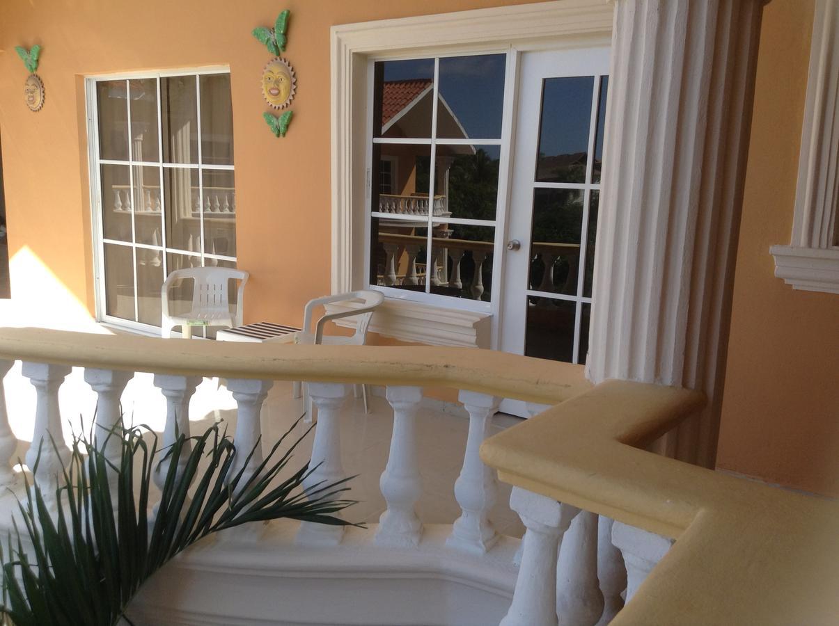 White Sands Shared Apartments Пунта Кана Екстериор снимка